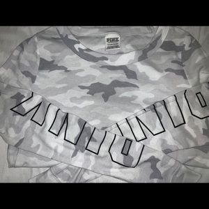 Pink white camo long sleeve ✨